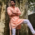 Santhosh Prathap Instagram - Are you all geared up for this festive season? If not go check out @maari_india I would like to thank them for sending me this breezy yet perfect for an occasion kurta.. 🤗 MAARI is a label that makes clothes for men both comfortable and at the same time fashionable as well. The cotton is so soft that you can literally feel it flow on your skin. Thanks for the eco-friendly bamboo brush @plasticfreemadras respect your ideas of environmental sustainability. Go ahead and get yours and support local businesses for a better economy 💯 #maari #maarimen #maariwomen #comfortablefashion #diwalicollection #plasticfreemadras #sustainablefashion Chennai, India