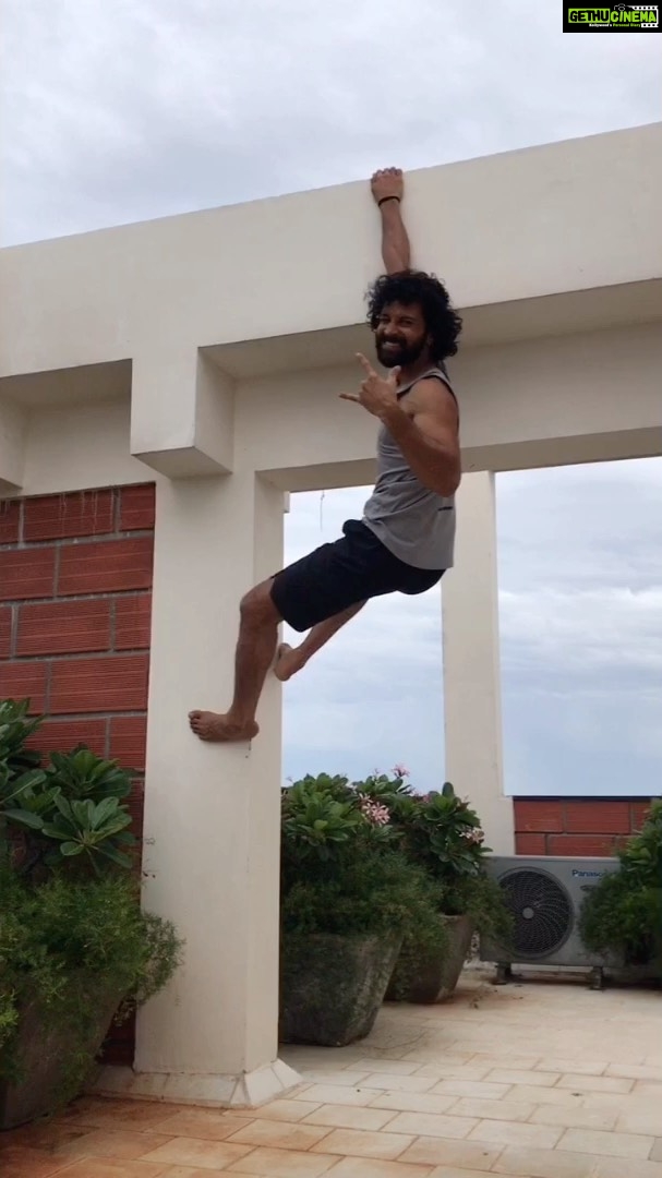 Santhosh Prathap Instagram - Man is descending to a Monkey & lots of Monkey business.. #manfrommonkey #monkeyfromman #fitnessexploration #breaktherules