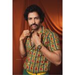 Santhosh Prathap Instagram - In frame @actor_santhoshprathap Photographer, retouch and studio @nikonwalanair Costume and styling @radhika_siva_stylist Muah @radhikamakeupandhair #fashion #highstreet #retrostyle #actor #kollywood #india #vintagestyle #actorslife #santhoshprathap