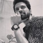Santhosh Prathap Instagram - Be thankful that you don't already have everything you desire. If you did, what would there be to look forward to? Be thankful when you don't know something, for it gives you the opportunity to learn. Be thankful for the difficult times. During those times you grow. #grattitude #yolo