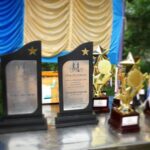 Santhosh Prathap Instagram - it was an honour to get all the accolades and the award by the most successful Facebook social group #TSKdivas With great humility and the zeal to do more I accept this recognition and honour. It was one the best and proudest moment of my life to share the dias with My FATHER My HERO(seated 1st from left) It will be cherished for the rest of my life. Overwhelmed to see such support. Keep up the good work team #charityevent #guestofhonor Gurunanak college of arts and science
