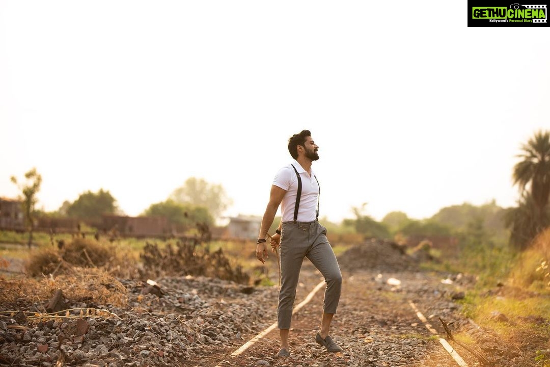 Santhosh Prathap Instagram - We must march boldly toward the things in this life, that makes our hearts sing and our spirits glow with glee. Let your soul be an ember that burns wildly for all that this world has to offer. Outfit @zara Makeup & styling @radhikamakeupandhair Photographer @arun_prasad_photography Retouch @prakashlee_