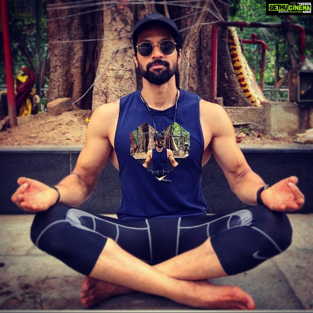 Santhosh Prathap Instagram - - Your vision will become clear only when you can look into your own heart. Who looks outside, dreams; who looks inside, awakes. #beauthentic #havevision #embraceanevergiveupattitude #removethenaysayers #removeselfdoubt #believeinyourself #meditate #findyourinnerself