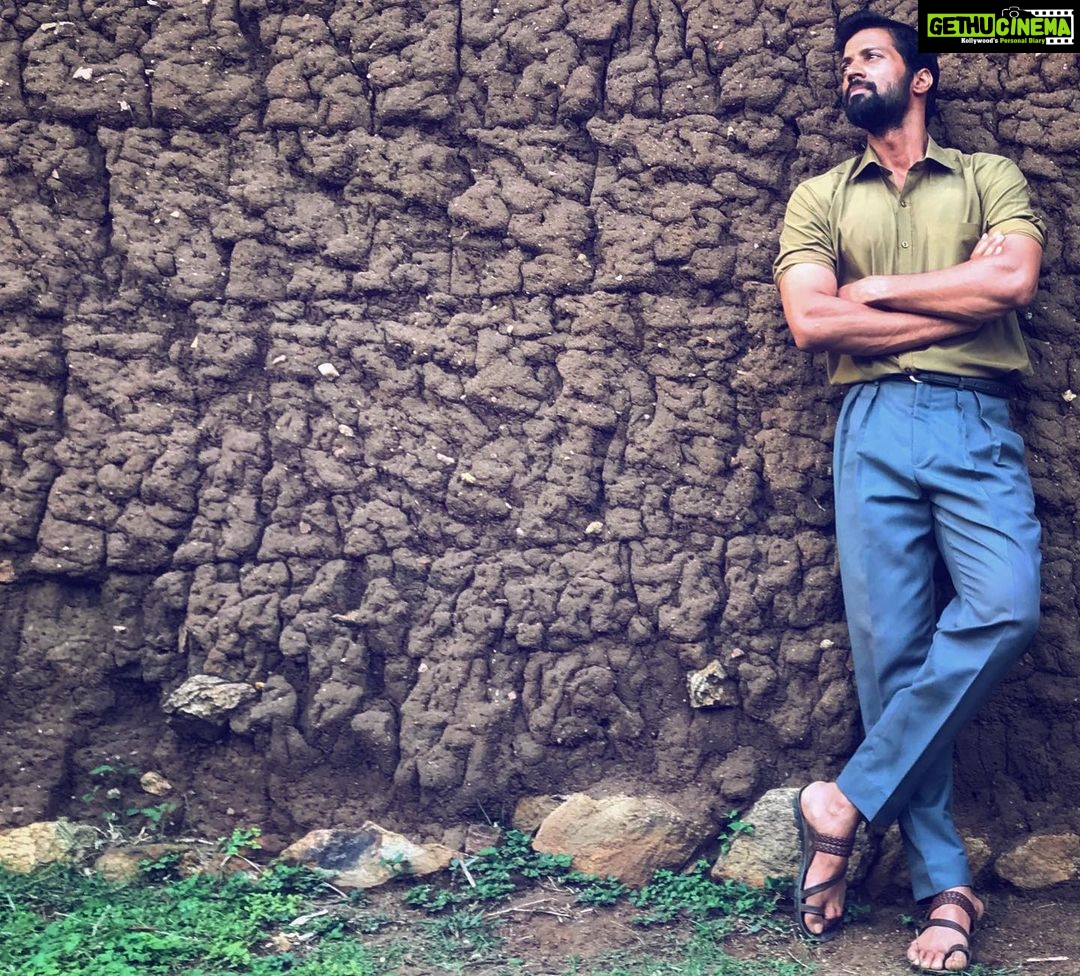 Santhosh Prathap Instagram - True power is in RESTRAINT.. - Sit back and observe things with logic. - Breathe and allow things to pass. #selfcontrol