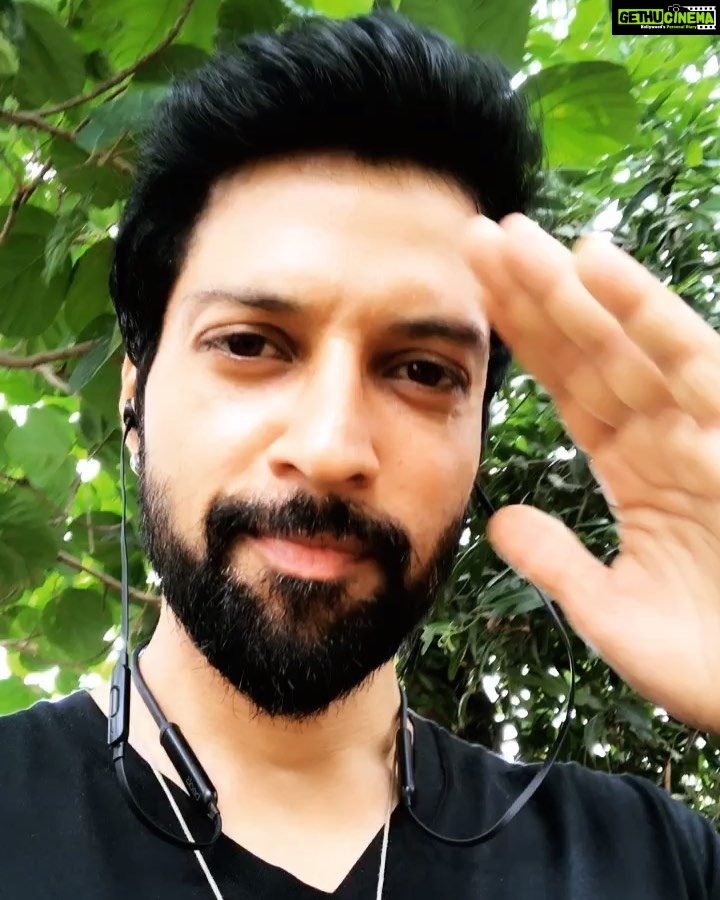 Santhosh Prathap Instagram - IāM SO TOUCHED AND THANKFUL TO BE BLESSED BY SUCH AWESOME FAMILY AND FRIENDS š„°š¤š #overwhelmed