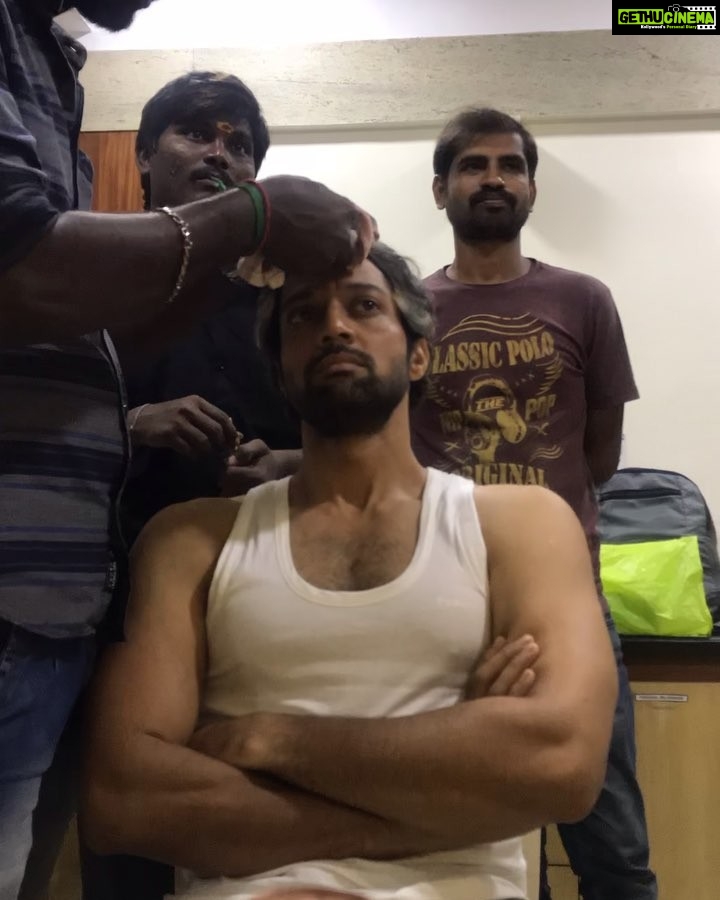 Santhosh Prathap Instagram - - It takes only 5 mins to like or dislike something.. But It takes hours of hardwork to produce the masterpiece.. #respectart #respectartists #behindthescenes #creativity #patience #movies #kollywood