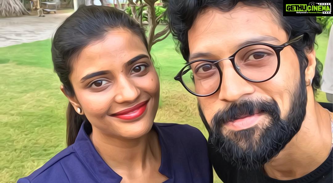 Santhosh Prathap Instagram - “Family are like the fruit cake at Christmas... Some nutty, some soaked in alcohol, some sweet, but mix them together and they are the ingredients to the perfect Christmas!” #cakemixingceremony #christmas #festiveseason #lovefood #happiness #autokaran Green Park Chennai