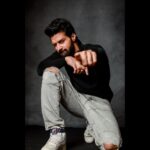 Santhosh Prathap Instagram - “Happiness is your nature. It is not wrong to desire it. What is wrong is seeking it outside when it is inside.” MUA @radikadesignerandmua Photographer @travelwithkannan Hair stylist @riwaz_lama Assistant @balaa1981 #actor #model #kollywood #photography #fashion #eplore #love #lifestyle #instafashion #instagood #trending #india