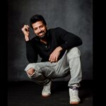Santhosh Prathap Instagram - “Happiness is your nature. It is not wrong to desire it. What is wrong is seeking it outside when it is inside.” MUA @radikadesignerandmua Photographer @travelwithkannan Hair stylist @riwaz_lama Assistant @balaa1981 #actor #model #kollywood #photography #fashion #eplore #love #lifestyle #instafashion #instagood #trending #india