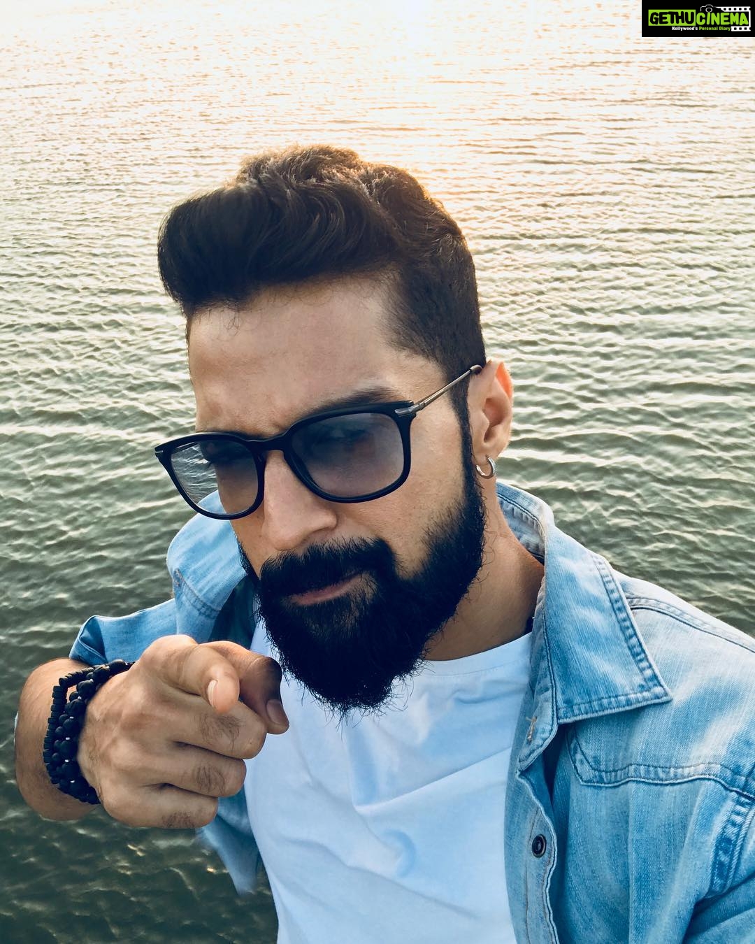 Santhosh Prathap Instagram - Rule #1 ☝️ Stay out of mine 😉 #justsaying #stayfocused #stayclassy #strongisthenewsexy