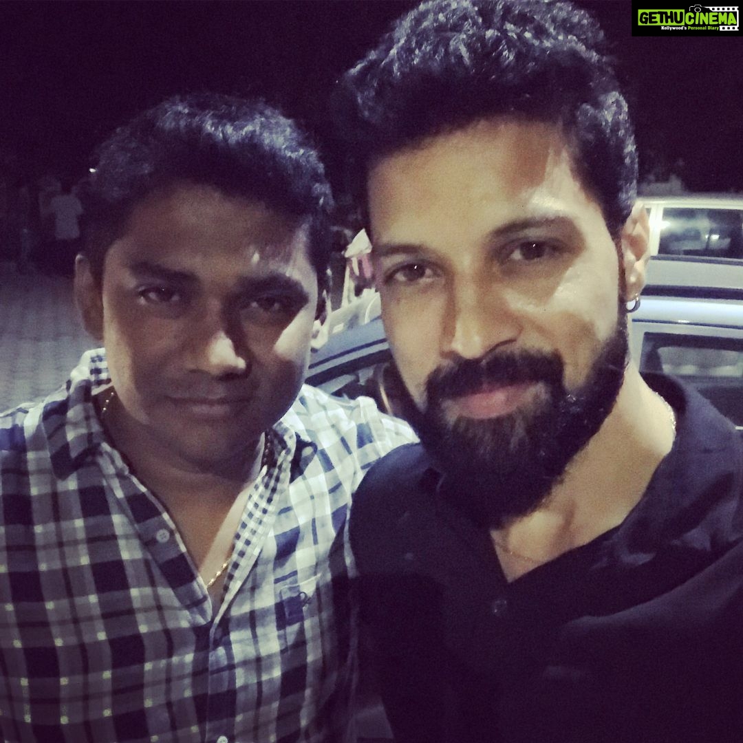 Santhosh Prathap Instagram - #MrChandramoulie #momentstocherish #thanksabunch #behindthescenes #movieteam #kollywood @dir_thiru @gauthamramkarthik @varusarathkumar @reginaacassandraa @bofta_chennai @j_mahendran1974 @samcsmusic @richardmnathan #dirmahendran #diragathian #dhananjayangovind #navarasanayagankarthik