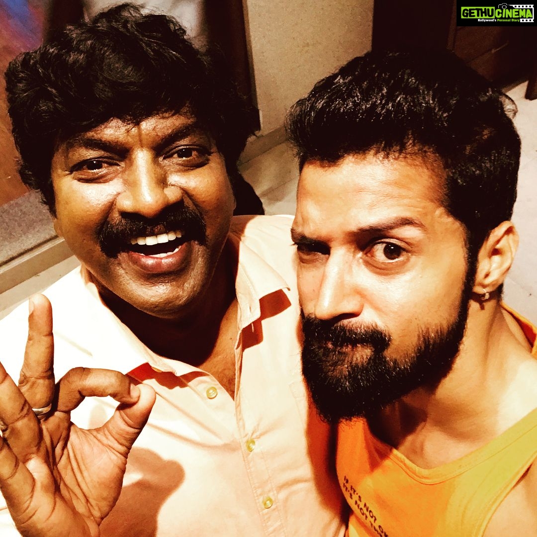 Santhosh Prathap Instagram - #MrChandramoulie #momentstocherish #thanksabunch #behindthescenes #movieteam #kollywood @dir_thiru @gauthamramkarthik @varusarathkumar @reginaacassandraa @bofta_chennai @j_mahendran1974 @samcsmusic @richardmnathan #dirmahendran #diragathian #dhananjayangovind #navarasanayagankarthik