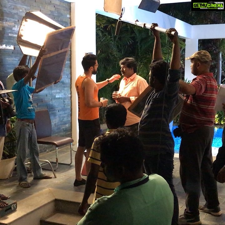 Santhosh Prathap Instagram - #MrChandramoulie #momentstocherish #thanksabunch #behindthescenes #movieteam #kollywood @dir_thiru @gauthamramkarthik @varusarathkumar @reginaacassandraa @bofta_chennai @j_mahendran1974 @samcsmusic @richardmnathan #dirmahendran #diragathian #dhananjayangovind #navarasanayagankarthik