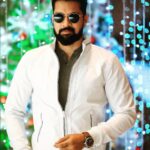 Santhosh Prathap Instagram - “Find In Yourself Those Human Things Which Are Universal.“ #shinelikeastar #alltheworldsastage #bodyofagod #voiceofanorchestra #beinganactor
