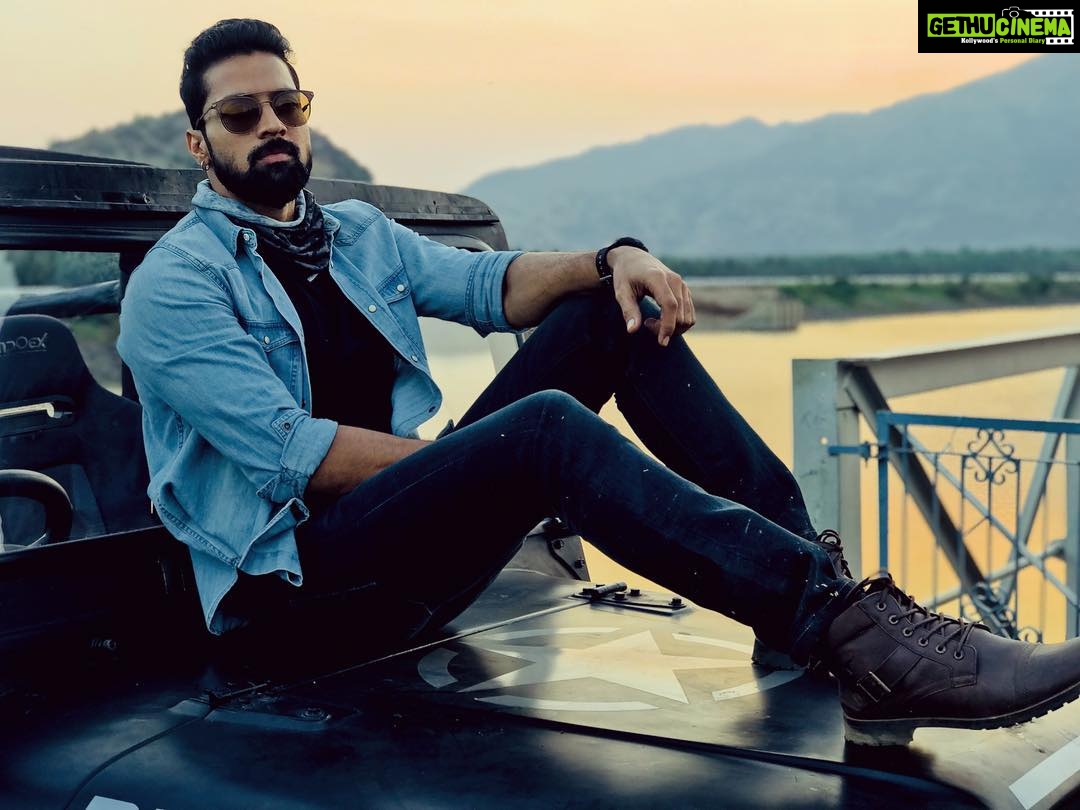 Santhosh Prathap Instagram - Don’t Give Up On The Person You Are Becoming. #justbeyourself #ownit #norush #focused #bigdreams #yolo