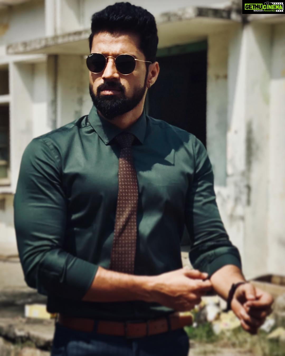 Santhosh Prathap Instagram - Do Not Judge My Story By The Chapter You Walked In On - “Because This Is My Life. And That’s The Only Explanation You Need.” #nojudgement #experience #foodforthought #trainyourmind #selfmade #wayoflife #yolo #lifequotes MGR Film City