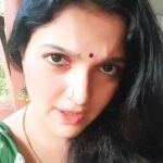 Saranya Mohan Instagram - En aale paka poren @kovalamdental For an appointment 🤪❤️