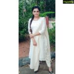 Saranya Mohan Instagram - Good night😊