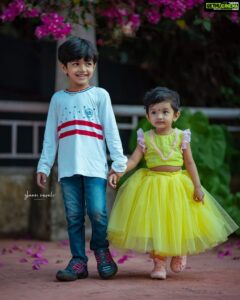 Saranya Mohan Instagram - Good morning 🥰💞

Poorni's 👗 @fingerprinz_bridal_hub
📸 @shaam_murali