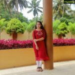 Saranya Mohan Instagram – It’s a beautiful day, and I can’t stop myself from smiling 🥰🥰🥰
👗@vasudev_design_tvm