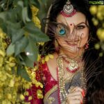 Saranya Mohan Instagram - 🥰❤️ വിഷു സ്പെഷ്യൽ 📸 @arun_photograps_ 👗@zidratvm 💄 @richuvivek 📿 @aeindrika_rental_jewellery