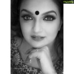 Saranya Mohan Instagram - Good Night friends 🥰😍❤️ 📸 @swami_bro Trivandrum, India