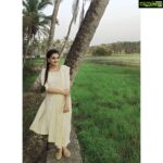 Saranya Mohan Instagram - The earth has music for those who listen. —William Shakespeare 📸@swami_bro 👗@glitzindia_fashions Trivandrum, India