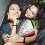 Saranya Mohan Instagram - It is a true blessing to have such a fun, smart and caring sister. You are such a Lucky sister @kalaimanisukanyamohan 🤣🤣🤣 Photo @hi.a_v_k