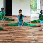 Saranya Mohan Instagram - Practice makes a man (woman) perfect. My dearest students.❤️ Diya, Adya, Prapti, Ardra and Janu. Natyabharati Dance School, Koliyoor, Trivandrum Thiruvananthapuram, Kerala, India