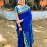 Saranya Mohan Instagram - Oru @foodiemenon padam pidutham.😊❤️ Thekkan Guruvayoor Temple