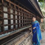 Saranya Mohan Instagram - 🥰🥰🥰 Thekkan Guruvayoor Temple
