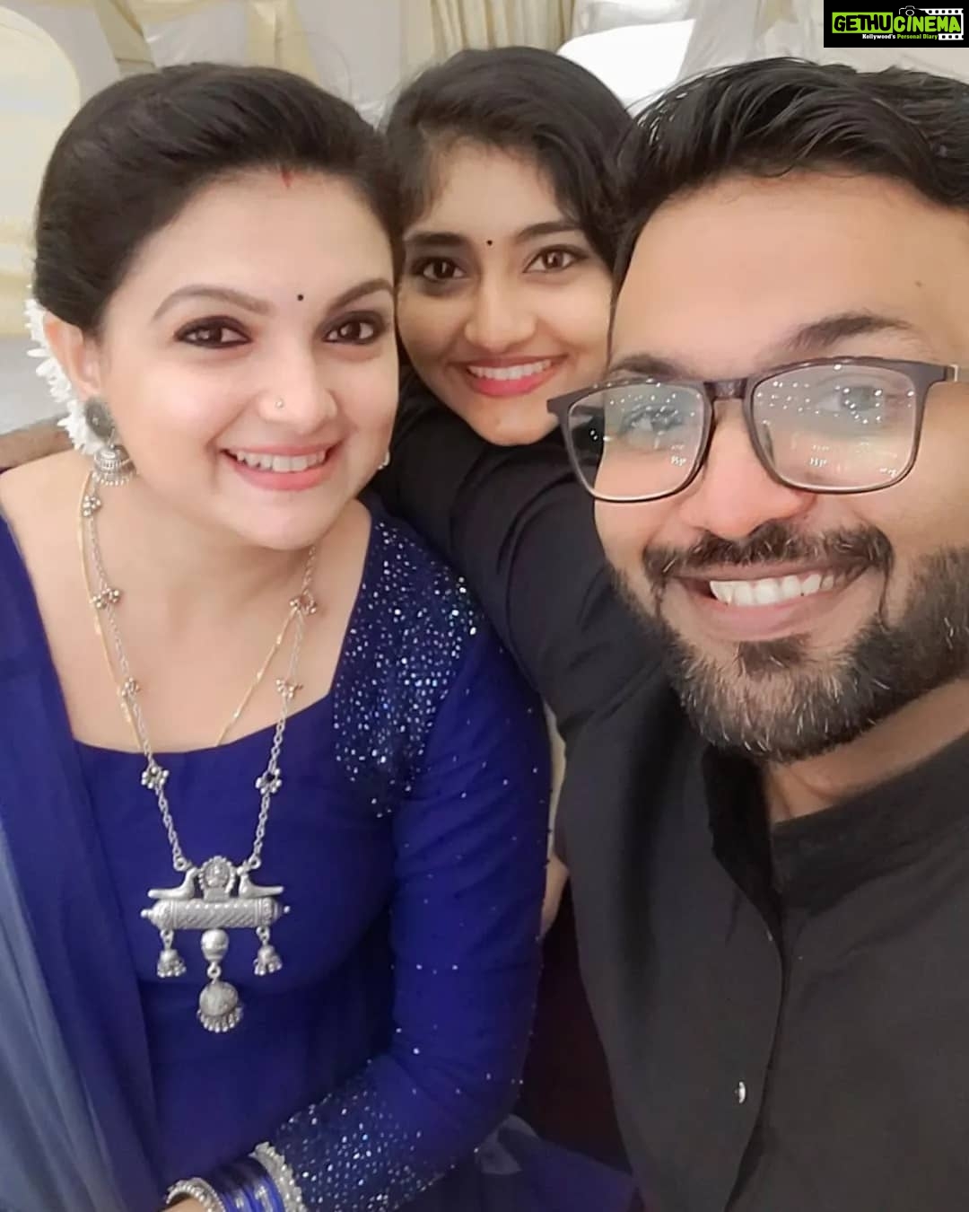 Saranya Mohan Instagram - Weddings are fun❤ @swami_bro Trivandrum, India