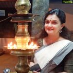 Saranya Mohan Instagram - A beautiful day end with prayer 🙏❤️