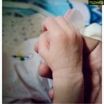 Saranya Mohan Instagram - Dad & Daughter bond starts here💕 this is something very special, right? 😍