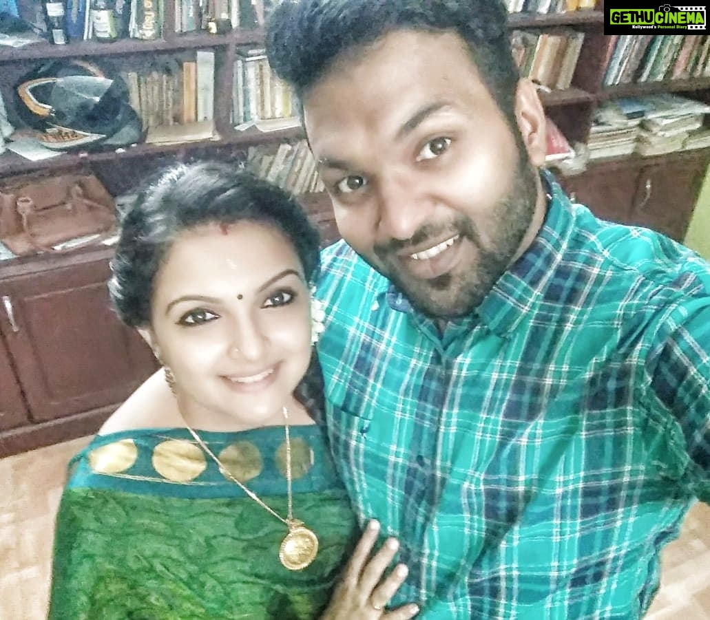 Saranya Mohan Instagram - Good night dear friends Trivandrum, India
