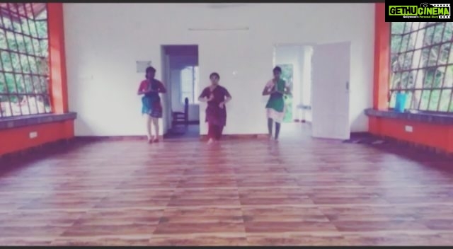 Saranya Mohan Instagram - Happiness 😄