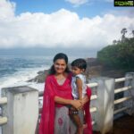 Saranya Mohan Instagram - Good morning :) Pic courtesy :@swami_bro Azhimala Beach