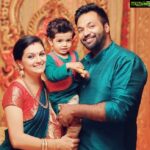 Saranya Mohan Instagram - Us :-* Thank you @framehuntphotography