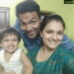 Saranya Mohan Instagram - So we all decide to show our teeth. Good night dear friends :)
