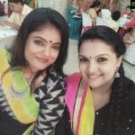 Saranya Mohan Instagram – With dearest Manju chechi 
#actor#senior#instapics#instalove#statigram #instagood #instadaily#picoftheday #mallus