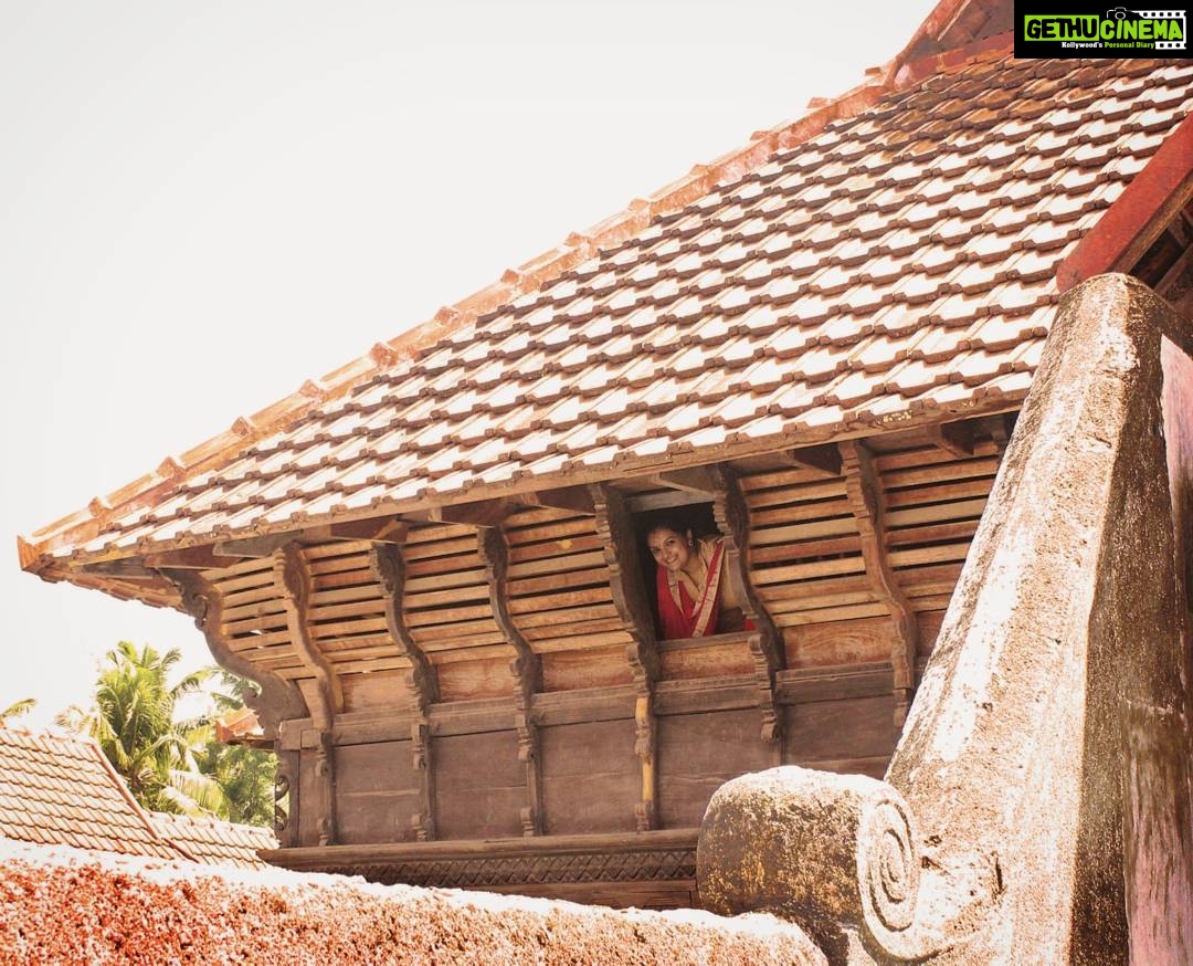 Saranya Mohan Instagram - Bird watching. #instalikes#instalove#love#travel#heritage#mallus#instahub