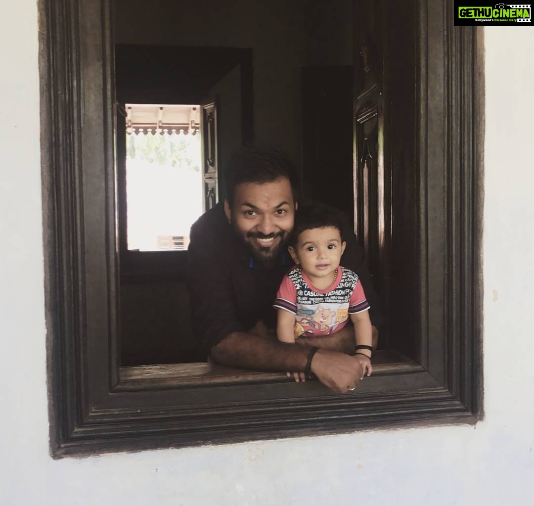 Saranya Mohan Instagram - My two kids! #family #fathersday #love#son#husband#travel #mallus