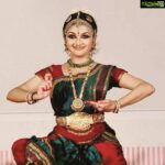 Saranya Mohan Instagram - Good morning dear friends #instalike #instahub#love#life#dance#classical#kerala#mallu#ACTRESS #saranyamohan
