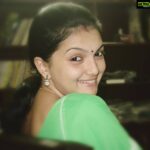 Saranya Mohan Instagram - :) #instalike #indian #instadaily #mallugram#saranyamohan #instagram#actress#movie#actor#cine#instahub#statigram#kerala#beautiful#selfies #portraitpage