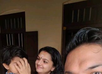 Saranya Mohan Instagram - ഒരു വ്യത്യാസവും ഇല്ല 🥲