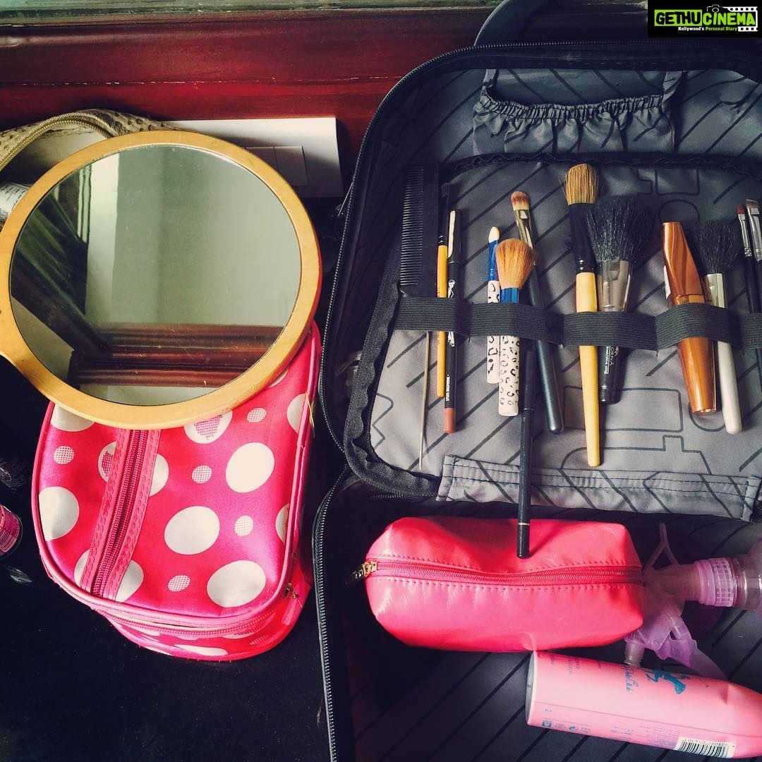 Sarayu Mohan Instagram - #Fresh day#prgm#self makeup#
