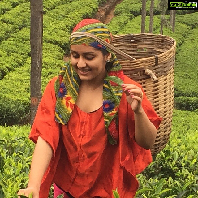 Sarayu Mohan Instagram - #Happy#ooty#tea garden#