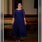 Sarayu Mohan Instagram - A simple and different dress from @lepapillonkochi5 ♥️ @meeramax_makeupartist makeup @deepak_divakaran_photography click♥️