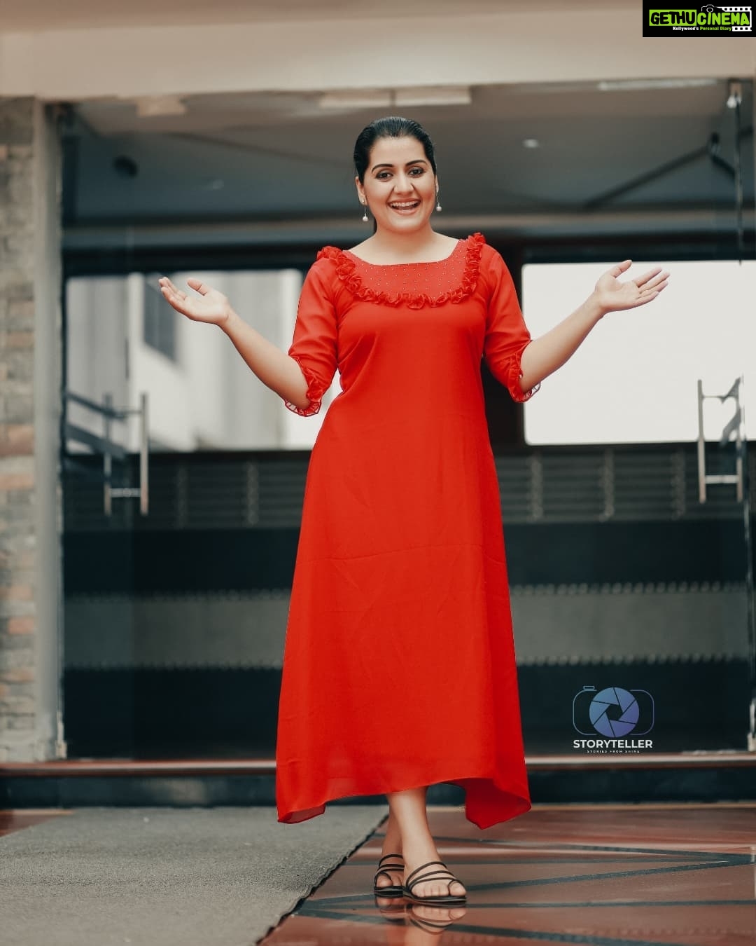 Sarayu Mohan Instagram - Red is fine because it's still dec😜 Wearing @ashcreationz Shot by @_story_telle__r ♥️