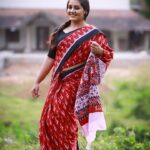 Sarayu Mohan Instagram – A shoot memory
@siraj_nazar shots
@atmasignature costume
@sethu_lakshmi___ makeup Chottanikkara, India